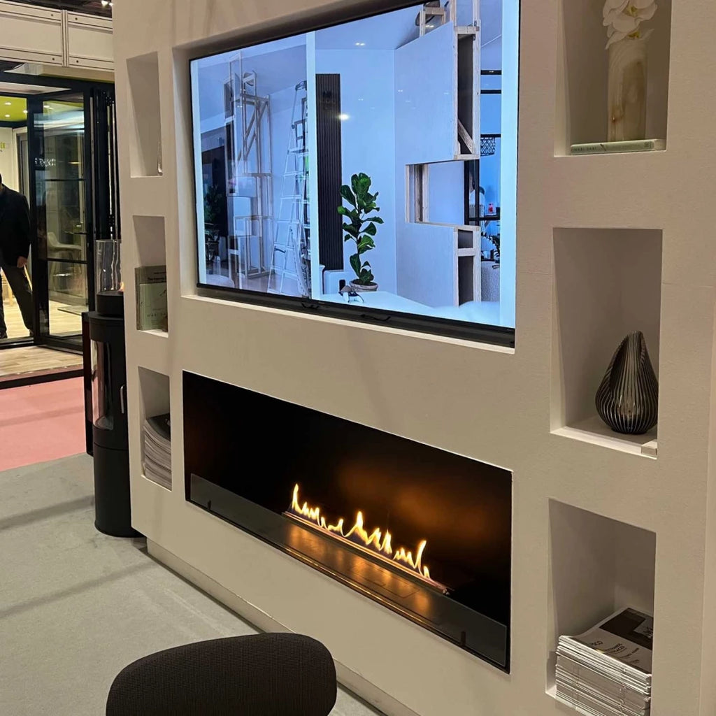 Foco One 1500 built-in bioethanol fireplace to be placed underneath a TV