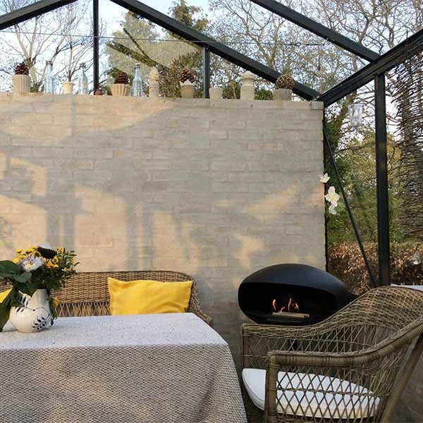 Cocoon Pedestal bio fireplace in black